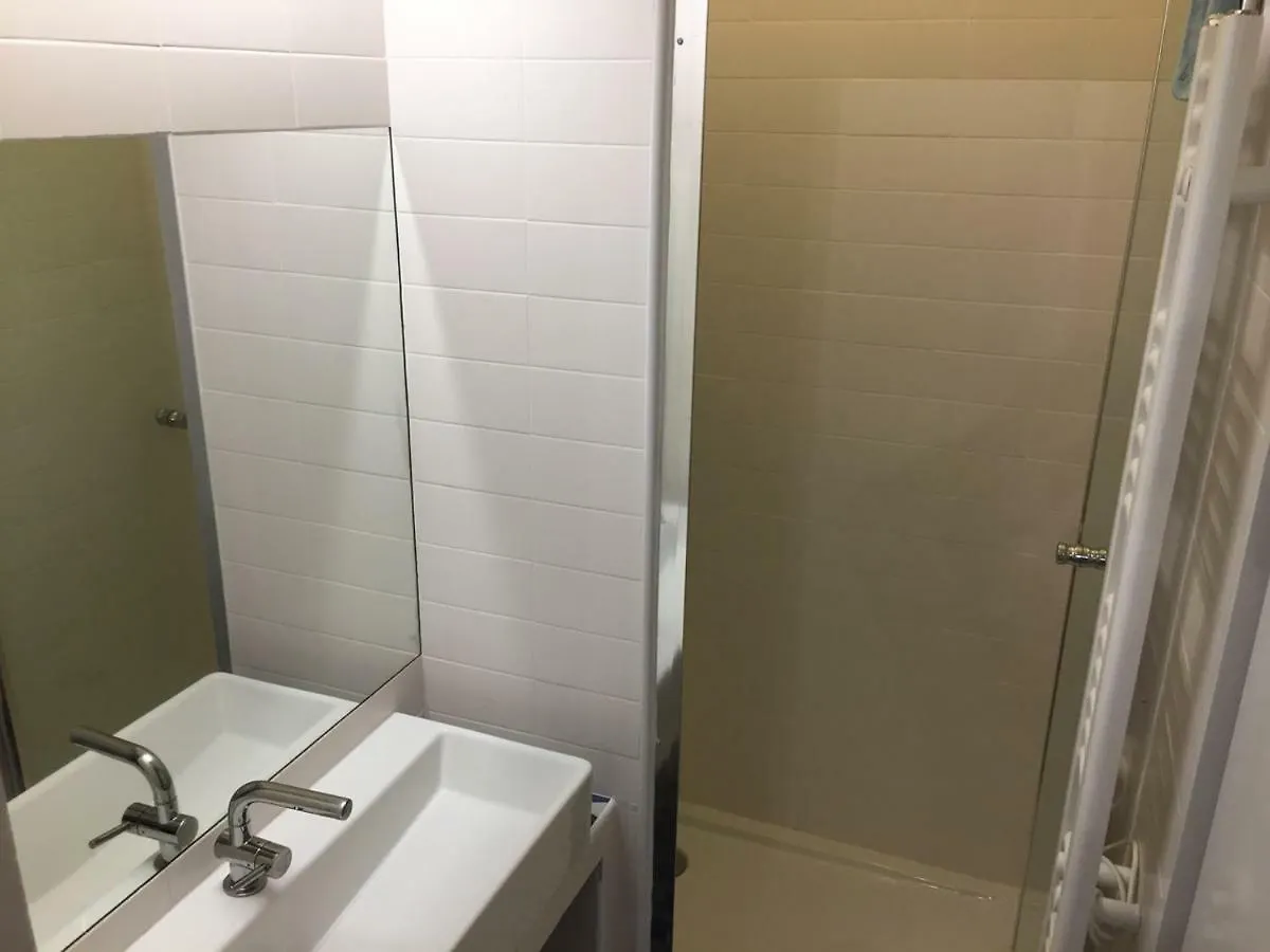 De Charme De 60 M2 Entre Montmartre Et Batignolles Apartmán Paříž