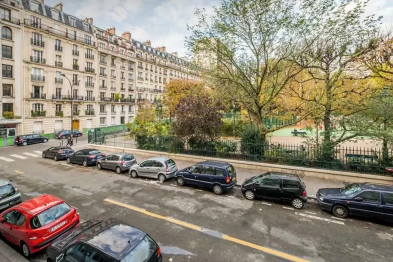 De Charme De 60 M2 Entre Montmartre Et Batignolles Paříž